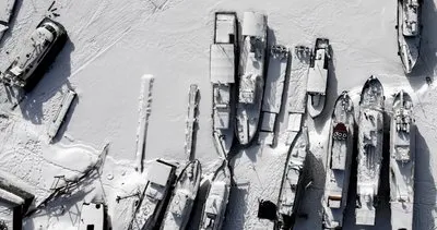 Sibirya’nın İncisi’nde gemilere buz esareti! Bir nedenden dolayı insanlar için de tehlikeli...