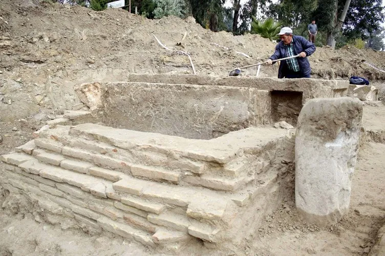 Yurt inşaatı kazısından antik mezar çıktı