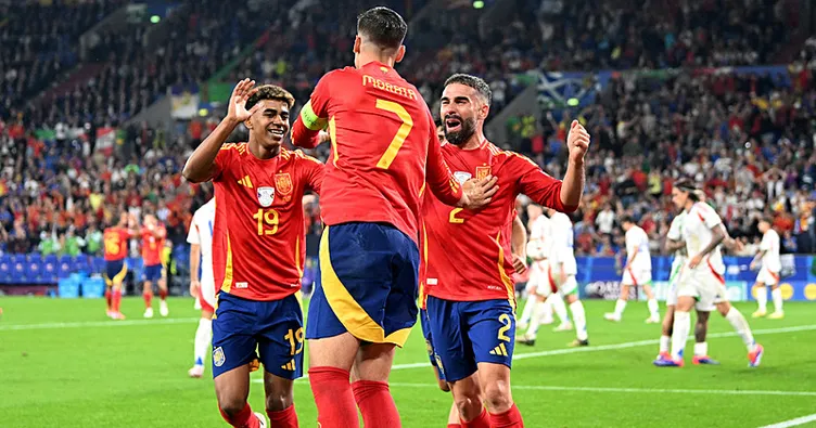 Dev maçta İtalya, İspanya’ya boyun eğdi! Son 16’yı garantilediler