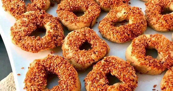 Pastane usulü Kandil simidi tarifi: Evde mahlepli veya mahlepsiz Kandil Simidi nasıl yapılır, malzemeleri nelerdir? İşte tarifi ve püf noktaları!