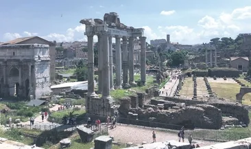 Adımbaşı tarih, köşebaşı sanat