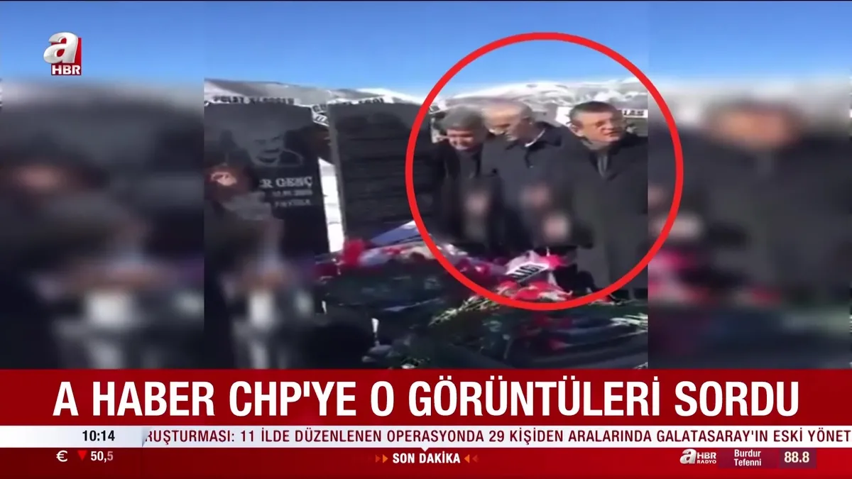 Mezar başında içkiye CHP’den skandal savunma: “Özgür Özel o zaman genel başkan değildi” | Video videosunu izle Mezar başında içkiye CHP’den skandal savunma: “Özgür Özel o zaman genel başkan değildi” | Video videosunu izle