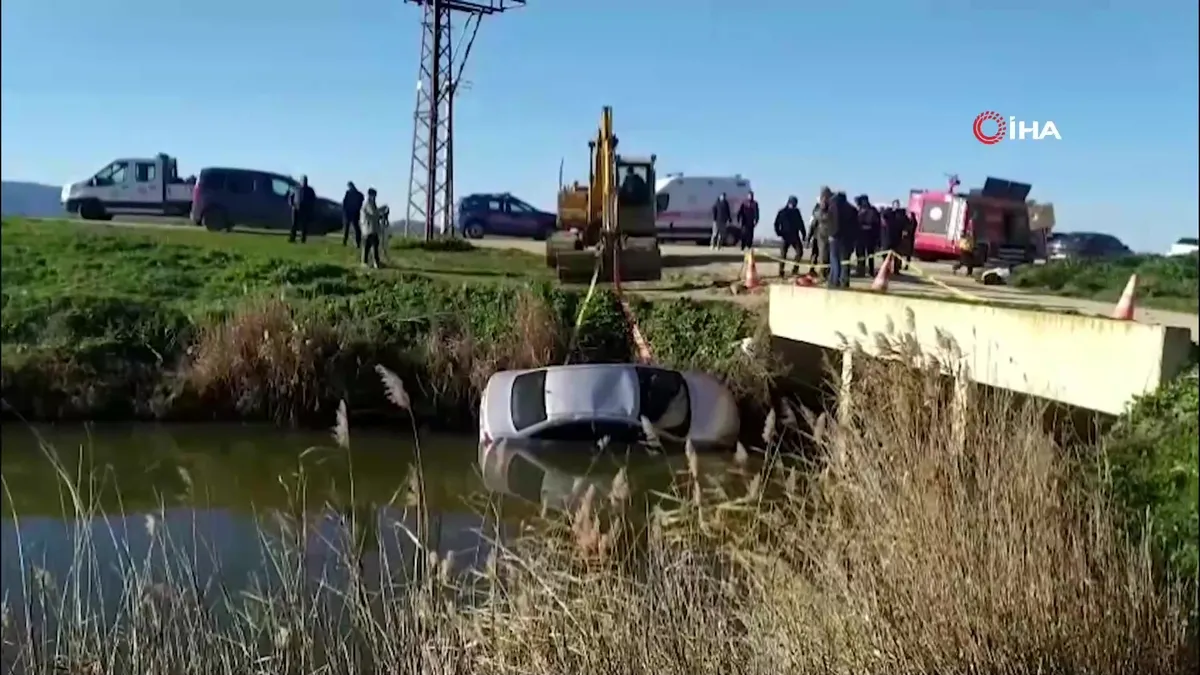 Edirne Keşan’da otomobil sulama kanalına uçtu: 1 ölü! videosunu izle Edirne Keşan’da otomobil sulama kanalına uçtu: 1 ölü! videosunu izle