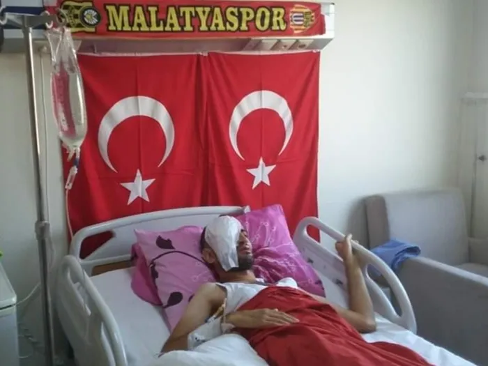 15 Temmuz gazisi İsmail Acur: Şehitlik bana şah damarımdan daha yakın! Hainlerin mermisi 7 yıldır boynunda