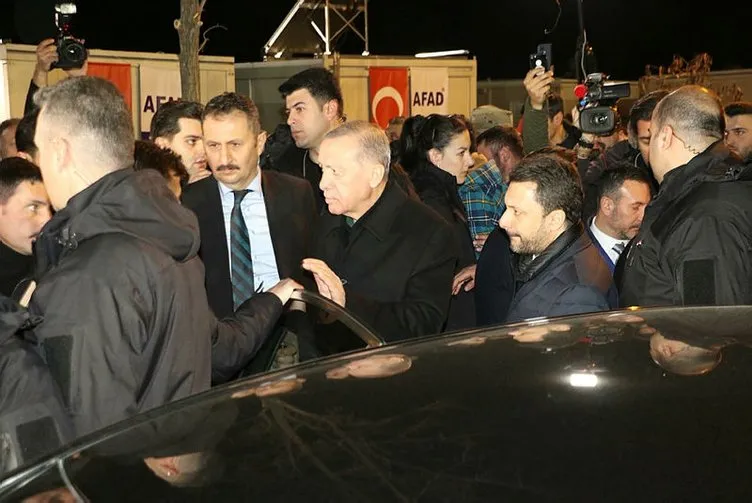Başkan Erdoğan ve Bahçeli Kahramanmaraş'ta konteyner kenti ziyaret etti!