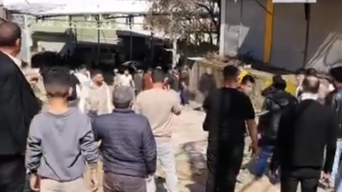 Mahalle savaş alanına döndü! Çok sayıda ölü ve yaralı var