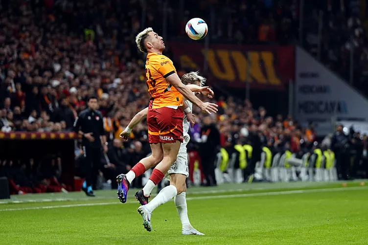 SON DAKİKA HABERİ: Galatasaray - Eyüpspor maçına damga vuran iki pozisyon! Kırmızı kart ve penaltı istendi...