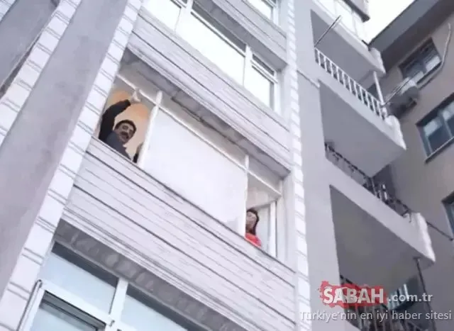 3+1 dairede mütevazı bir hayat sürüyor! Hakkı Bulut’un evi gündem oldu! ’Böyle samimi hayatları özledik’