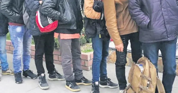 Edirne sınırında 8 göçmen yakalandı