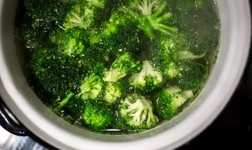 Brokolinin faydaları nelerdir? Uzmanlar brokoliyi suda haşlamayın diyor çünkü...