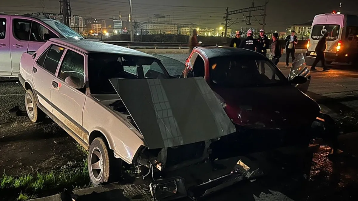 Tekirdağ'da zincirleme trafik kazasında 3 kişi yaralandı