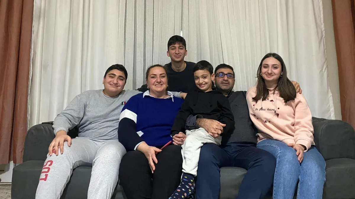 Enkazdan çıkan mucize çocuk! Umut Eymen’den koruyucu meleğine Anneler Günü sürprizi! Enkazdan çıkan mucize çocuk! Umut Eymen’den koruyucu meleğine Anneler Günü sürprizi!