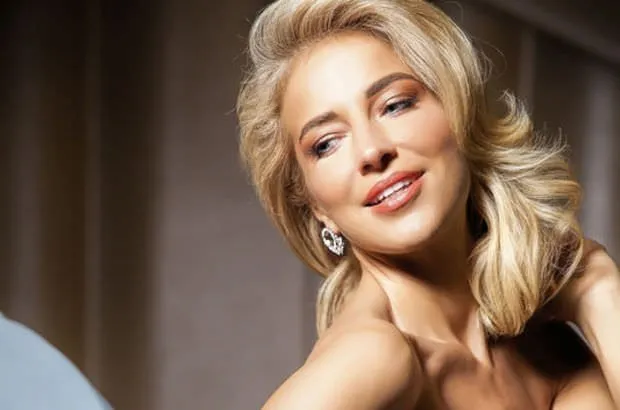 Burcu Esmersoy Kadina Karsi Siddet Olayina Kayitsiz Kalmadi Galeri Magazin