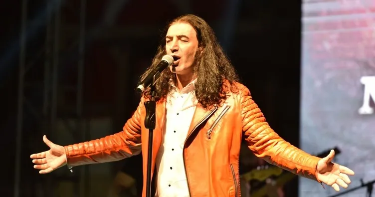 Kazak öğrencilerden Murat Kekilli’ye jest