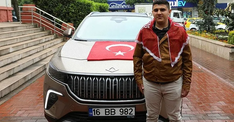Asker uğurlamasında konvoy başı Togg