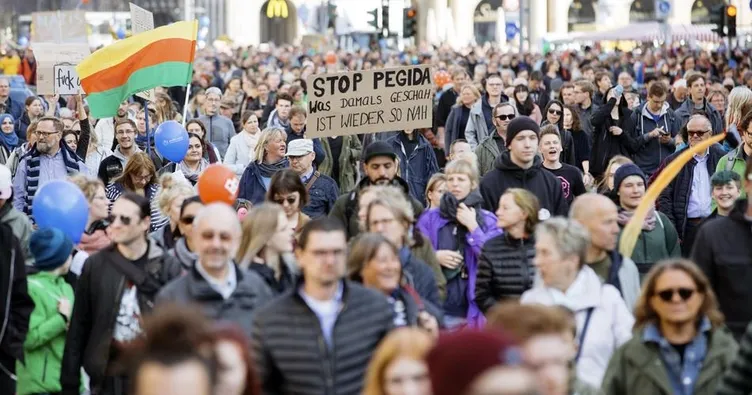 PEGIDA’ya Dresden’i dar ettiler
