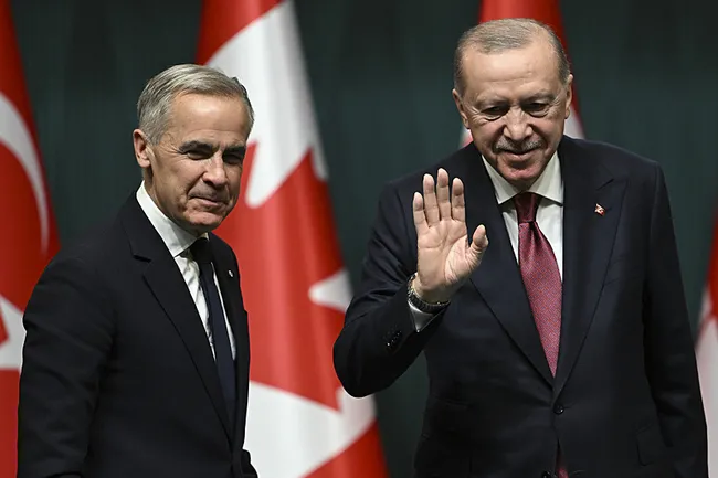 son-dakika-milli-savunma-hamlelerinde-turkiye-ornek-ulke-kanadadan-ssb-modeli-hamlesi-carneyden-ovgu-dolu-sozl-1792760017071.jpeg SON DAKİKA… Milli savunma hamlelerinde Türkiye örnek ülke! Kanada’dan SSB modeli hamlesi: Carney’den övgü dolu sözler