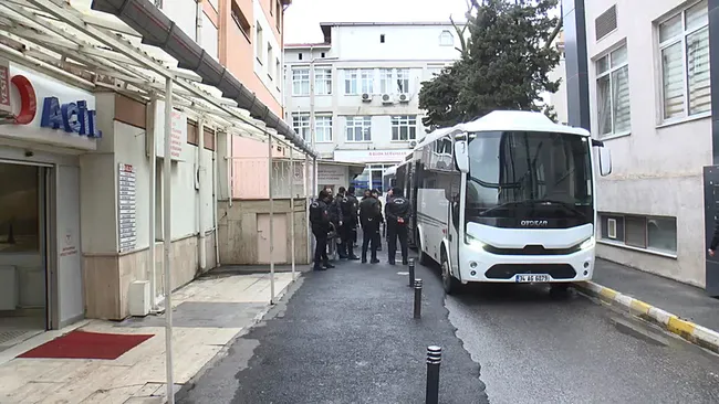 usak-belediyesine-yolsuzluk-operasyonunda-yeni-gelisme-16-kisi-tutuklandi-1776880192397.jpeg Uşak Belediyesi’ne yolsuzluk operasyonunda yeni gelişme: 16 kişi tutuklandı!