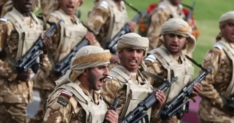 Katar’da zorunlu askerlik süresi uzatıldı