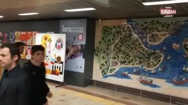 İBB’den fetih ayıbı! İstanbul’un fethini anlatan çini duvar 1 Mayıs duyuru panosuyla kapatıldı | Video