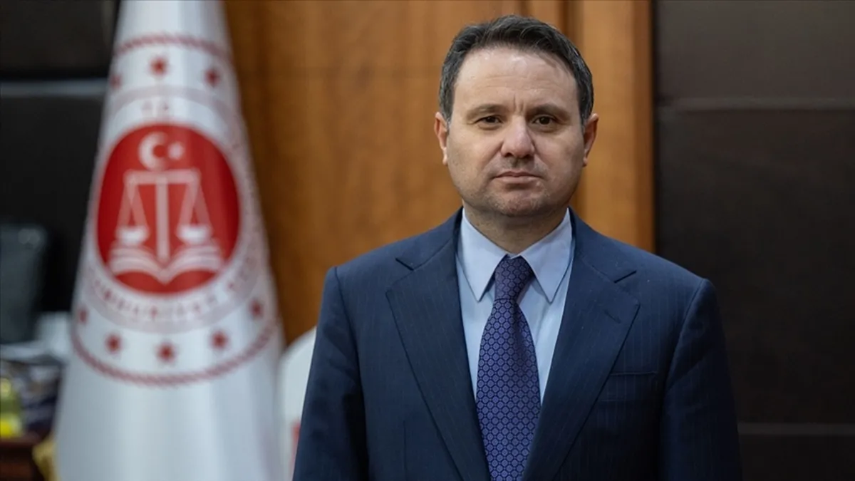 Adalet Bakanı Gürlek açıkladı! 81 ilde eş zamanlı yasa dışı bahis ve sanal kumar operasyonu: 2 bin 996 şüpheli tutuklandı Adalet Bakanı Gürlek açıkladı! 81 ilde eş zamanlı yasa dışı bahis ve sanal kumar operasyonu: 2 bin 996 şüpheli tutuklandı