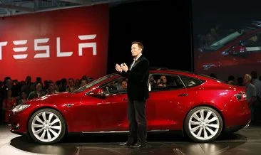 Musk: Tesla bu yıl piyasaya elektrikli kamyon sürebilir!