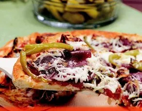 Salamlı Pizza