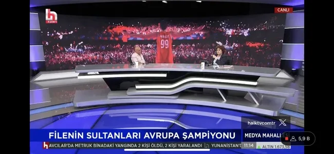 halk-tvde-ic-savas-provokasyonu-canli-yayinda-skandal-sozler-1693820136925.jpg Halk TV’de iç savaş provokasyonu: Canlı yayında skandal sözler!