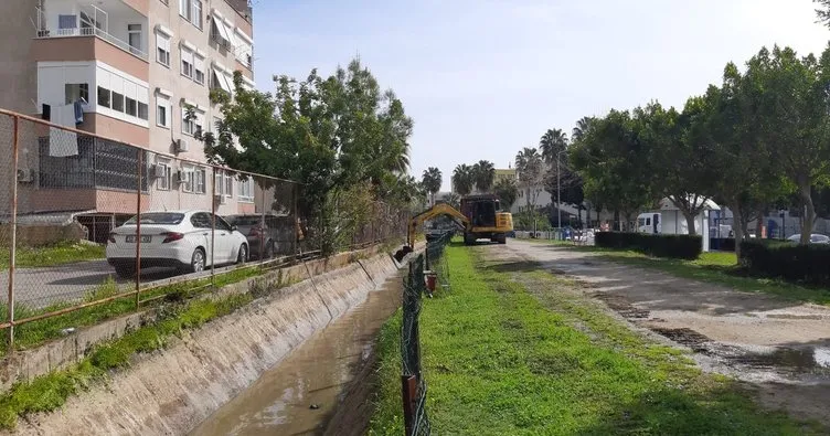 Anamur’da tarımsal sulama kanalları temizleniyor