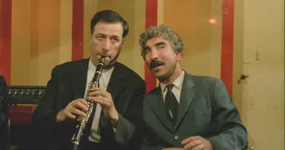 Düttürü Dünya konusu ve oyuncuları | Düttürü Dünya filmi nerede ve ne zaman çekildi?