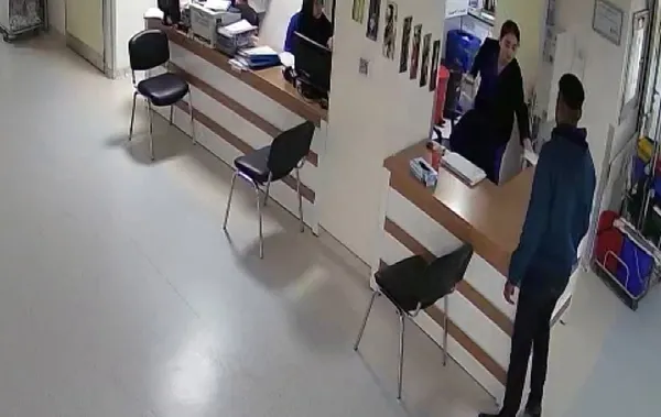hasta-ziyareti-bahanesiyle-hemsirelerin-telefonlarini-caldi-1735288460328.jpg