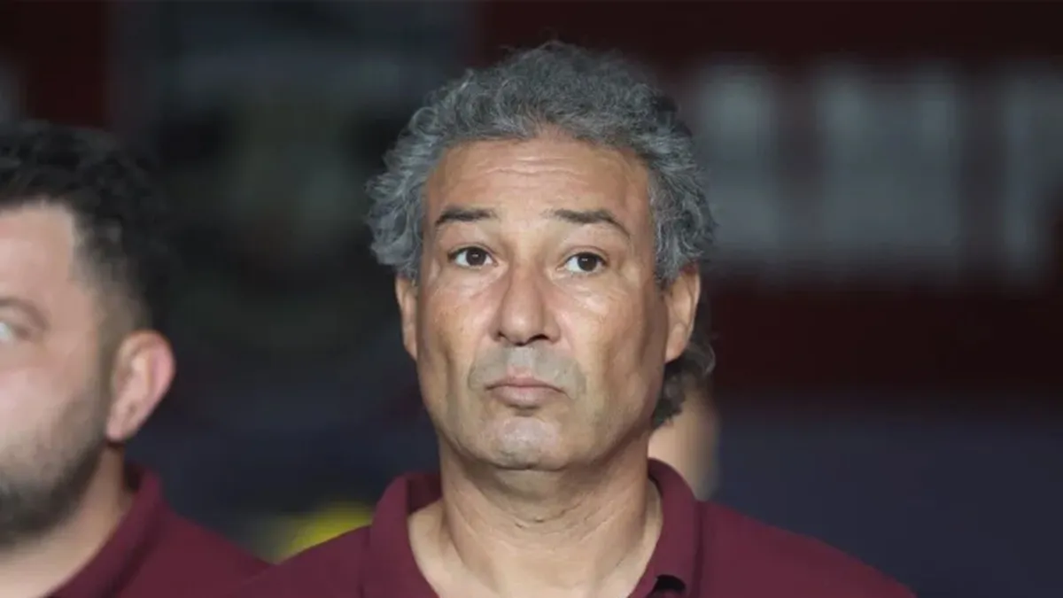 Trabzonspor Yardımcı Antrenörü Orhan Kaynak kalp krizi geçirdi! Trabzonspor Yardımcı Antrenörü Orhan Kaynak kalp krizi geçirdi!