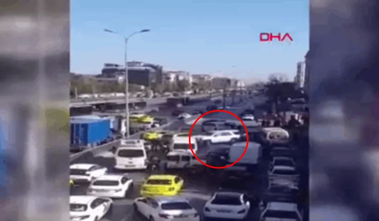 Avcılarda dehşet anları: Pikapla çok sayıda aracı adeta biçti!