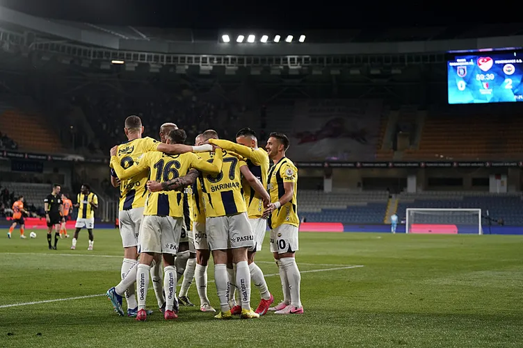 Fenerbahçe’de değişim vakti! Jose Mourinho’nun işaret ettiği 2 yıldız...
