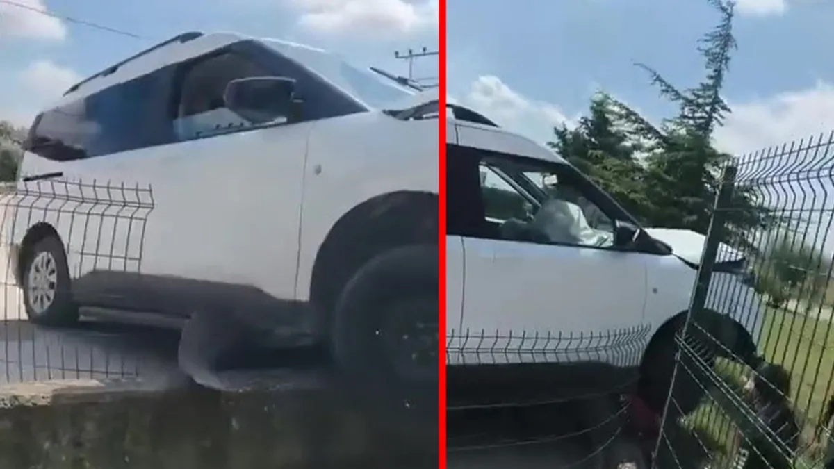 Bursa’da faciaya ramak kala: Kontrolden çıkan otomobil okul duvarına girdi! Bursa’da faciaya ramak kala: Kontrolden çıkan otomobil okul duvarına girdi!
