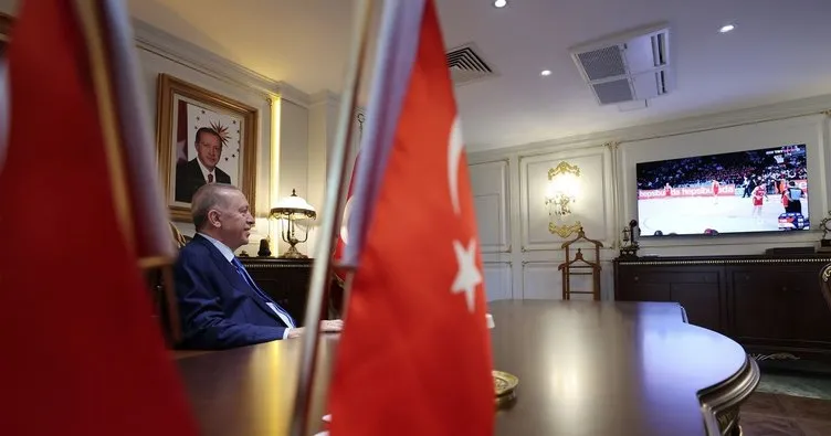 Başkan Erdoğan 12 Dev Adamın zaferini izledi: Dikkat çeken ’Basketbol’ sözleri