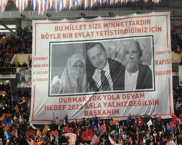 Trabzon'dan Cumhurbaşkanı Erdoğan'a görkemli karşılama