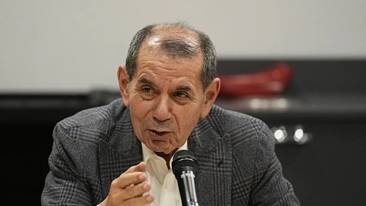 Dursun Özbek’in 16’ncı Fenerbahçe, Sadettin Saran’ın 2’nci Galatasaray derbisi Dursun Özbek’in 16’ncı Fenerbahçe, Sadettin Saran’ın 2’nci Galatasaray derbisi