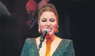 Hollandalı müzisyenlerle halay şov