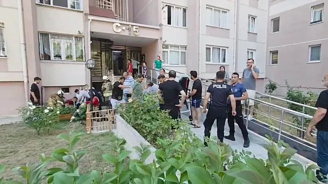İstanbul Beylikdüzü’nde kimyasal panik: Bina tahliye edildi 5 kişi zehirlendi!