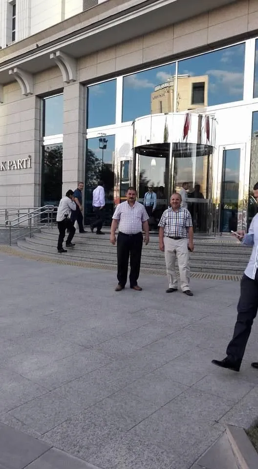 silahli-saldirida-hayatini-kaybeden-baskan-sen-ak-partiye-katilmayi-planliyordu-1730788493281.jpg