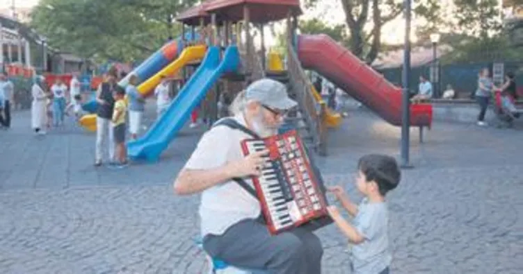 Kuğulu Park dolup taşıyor