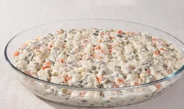 Rus salatası tarifi: Misafir sofralarının olmazsa olmazlarından Rus salatası nasıl yapılır?