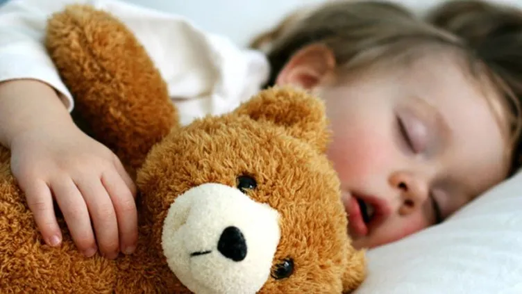Şişmanlık çocuklarda uyku apnesine  yol açıyor!