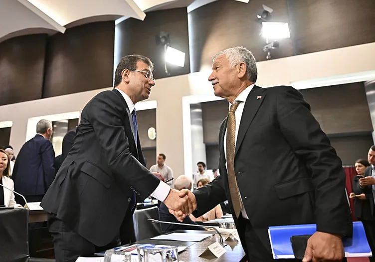 İmamoğlu medyasından Özel’e açık savaş! Algı operasyonları yeni başlıyor