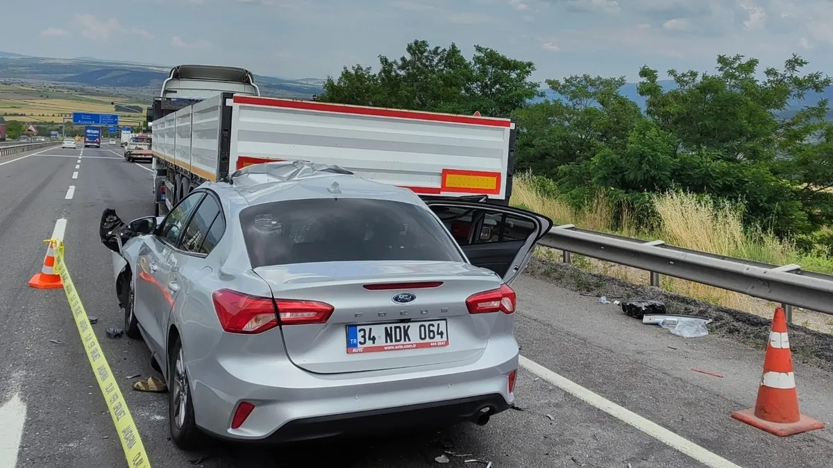 Karabük'te feci kaza: 1 ölü, 8 yaralı