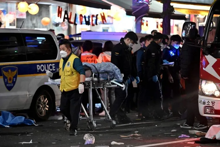 SON DAKİKA: Güney Kore Seul’de Cadılar Bayramı izdihamı! 100’den fazla ölü var