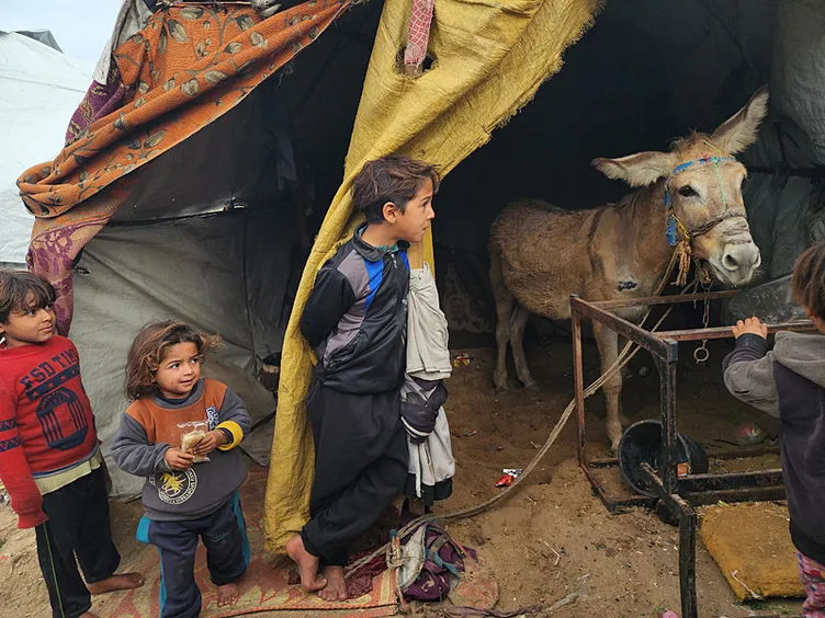 Gazze’nin çocukları direniyor: Trump’a mesaj gönderdiler