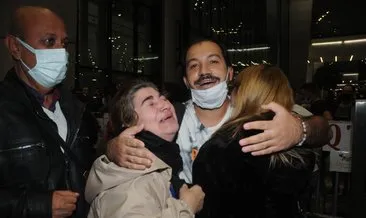 Tahliye olan orkestra üyeleri Türkiye’ye geldi! Aileleri tarafından gözyaşları ile karşılanan müzisyenlerden Bülent Ersoy’a tepki
