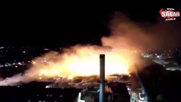 İngiltere'de kağıt fabrikasında yangın | Video